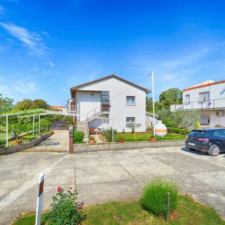 & Milka 1633 Affittacamere 3*