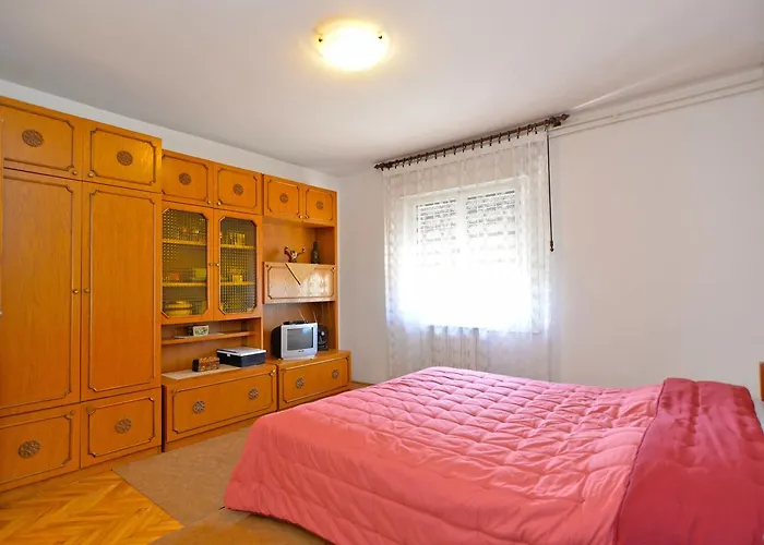 & Milka 1633 Guest house Pula