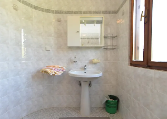 Guest house & Milka 1633 Pula